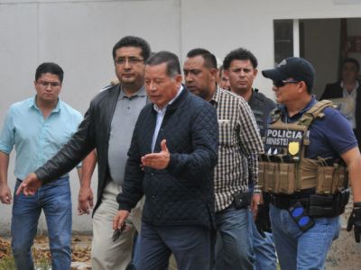 Gobierno de Yunes demanda a Flavino Ríos por desvío de 247 mdp