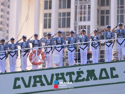 Presidenta de México reconoce el valor de la tripulación del Buque Escuela Cuauhtémoc