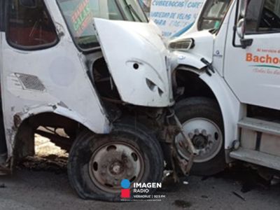 Autobús urbano presuntamente provoca choque multiple en Veracruz